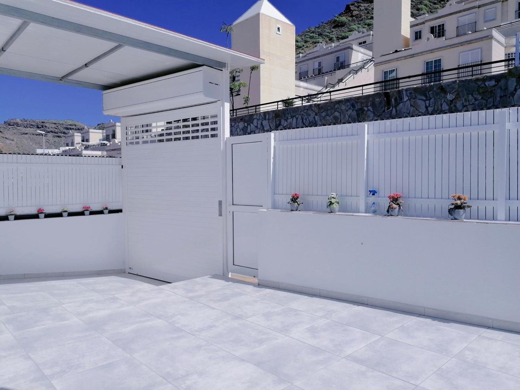 Big Villa Puerto Rico Streetfront With Private Saltwater Jacuzzi Pool, Bbq, Kitchen & 3 Terraces Near Shopping Center Puerto Rico (Gran Canaria) Zewnętrze zdjęcie