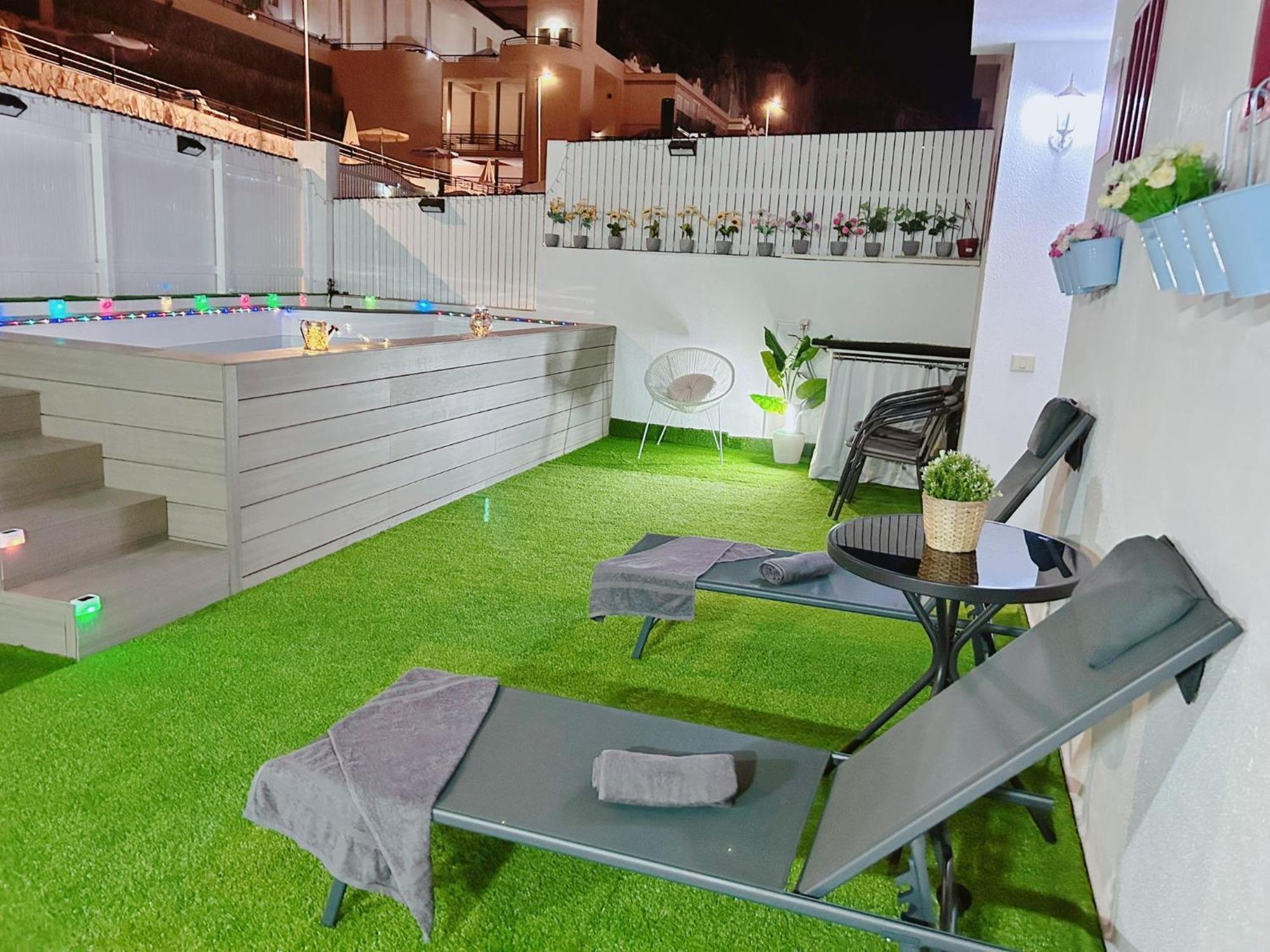 Big Villa Puerto Rico Streetfront With Private Saltwater Jacuzzi Pool, Bbq, Kitchen & 3 Terraces Near Shopping Center Zewnętrze zdjęcie