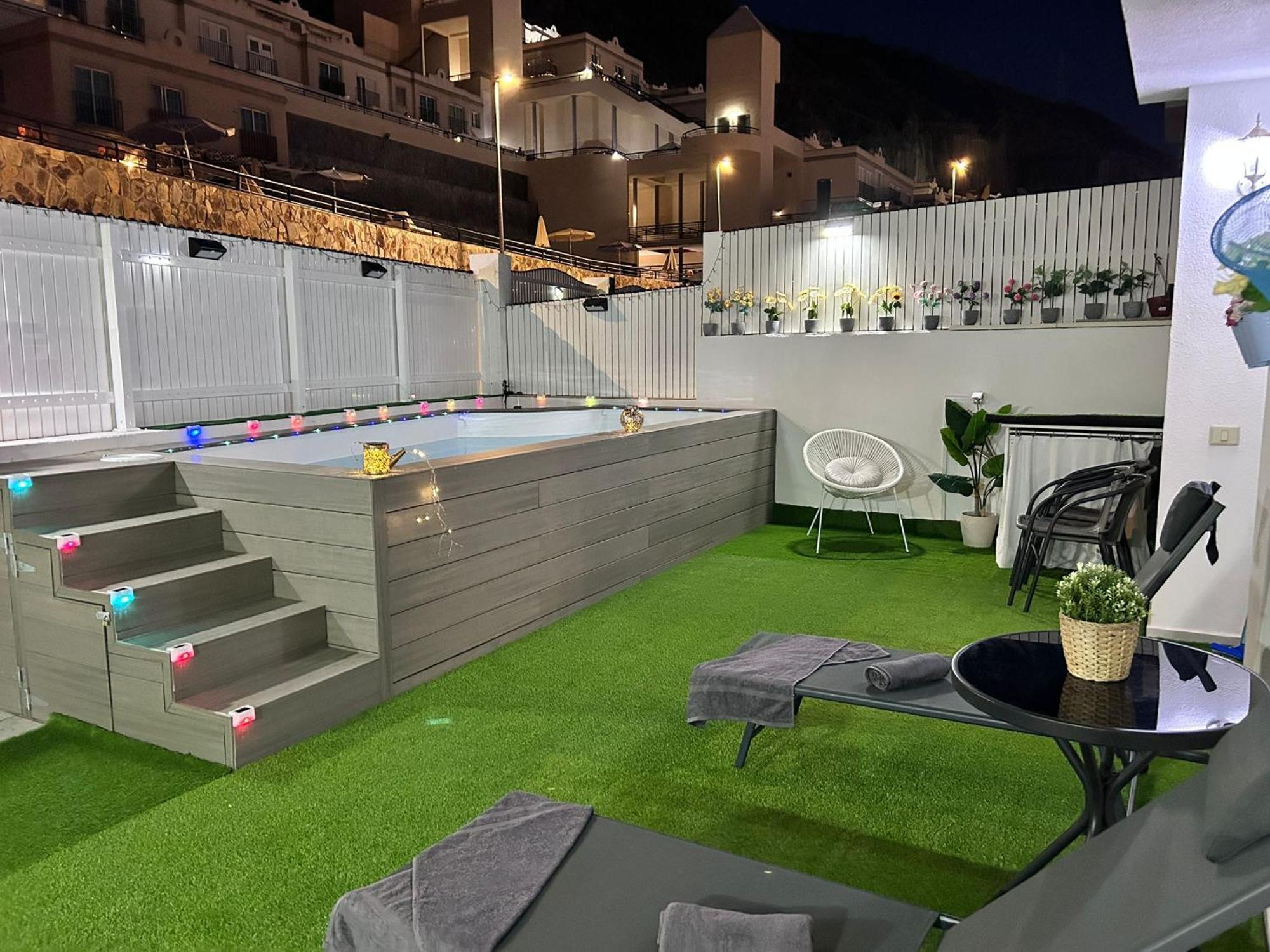 Big Villa Puerto Rico Streetfront With Private Saltwater Jacuzzi Pool, Bbq, Kitchen & 3 Terraces Near Shopping Center Puerto Rico (Gran Canaria) Zewnętrze zdjęcie